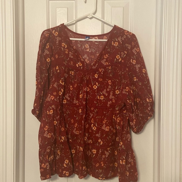 Old Navy Flowy Top - Picture 1 of 6